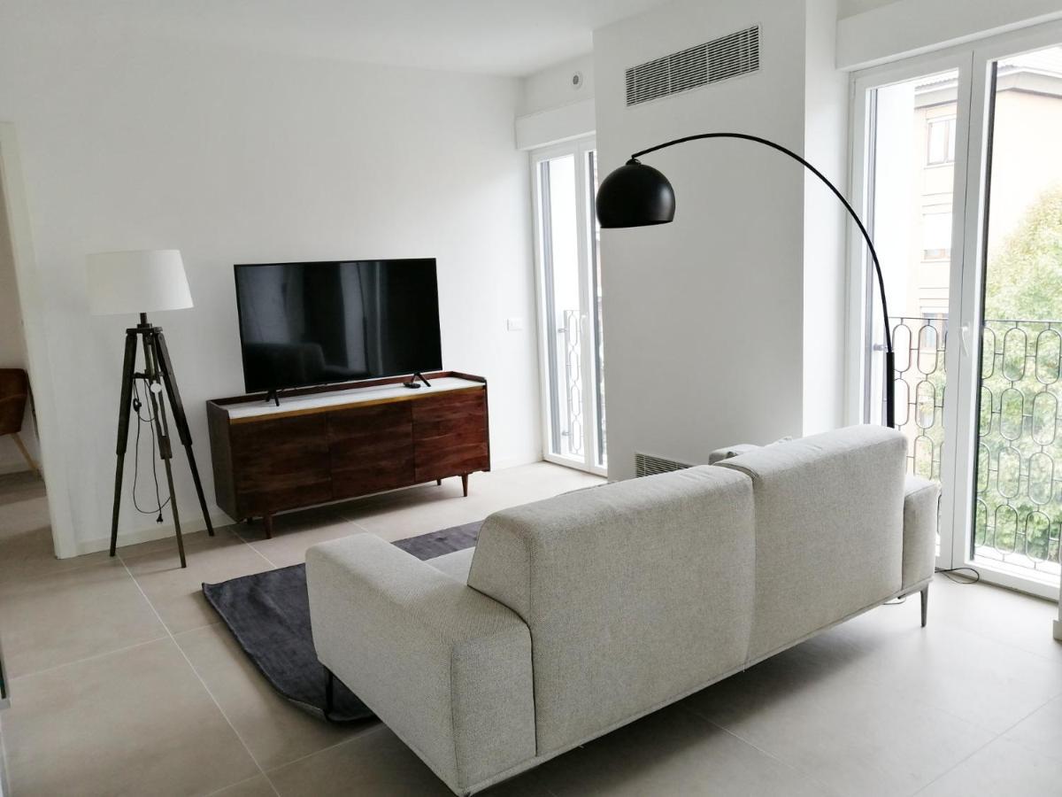 Aria Boutique Apartments Farneti Milan Bagian luar foto