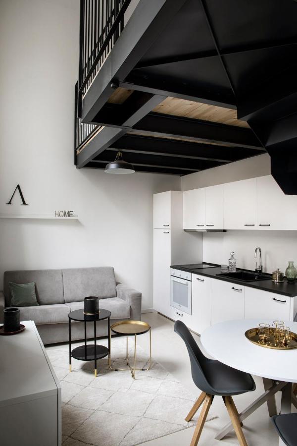 Aria Boutique Apartments Farneti Milan Bagian luar foto