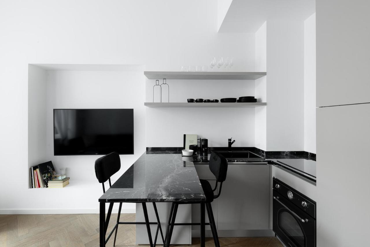 Aria Boutique Apartments Farneti Milan Bagian luar foto