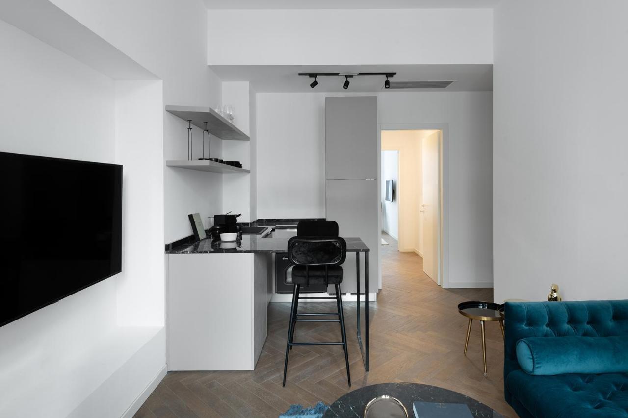 Aria Boutique Apartments Farneti Milan Bagian luar foto
