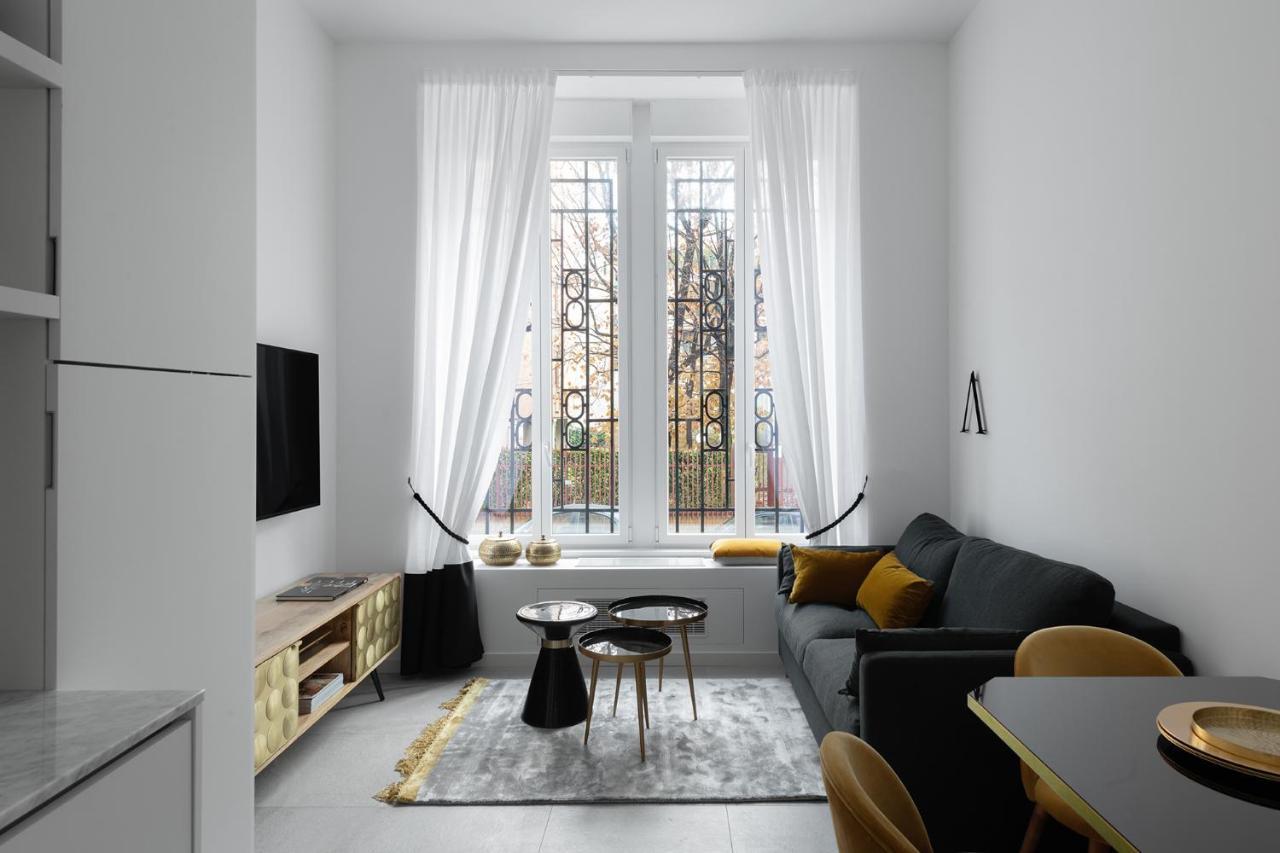 Aria Boutique Apartments Farneti Milan Bagian luar foto