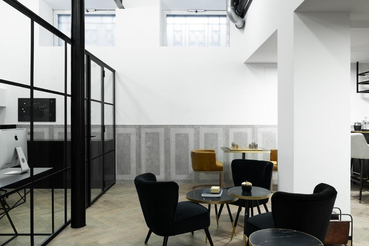 Aria Boutique Apartments Farneti Milan Bagian luar foto